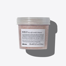 Lade das Bild in den Galerie-Viewer, ESSENTIAL HAIRCARE Solu Sea Salt Scrub Cleanser