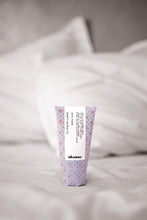 Lade das Bild in den Galerie-Viewer, More Inside Invisible Serum