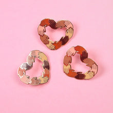 Lade das Bild in den Galerie-Viewer, Coucou Suzette Pin